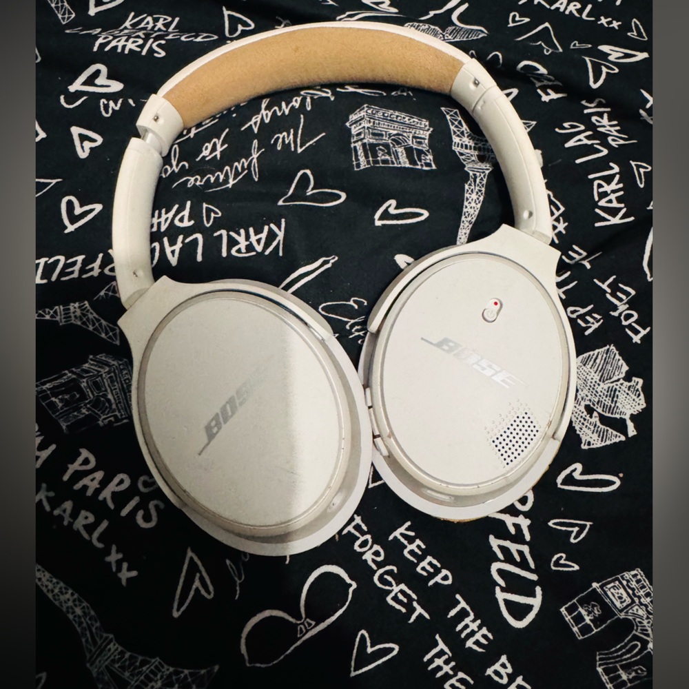 Bose white Over-Ear Headphones soundlink 2